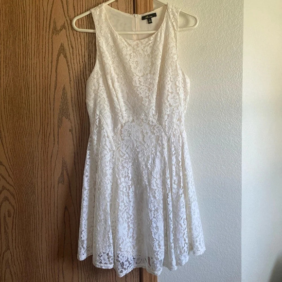 Ivory Lace Dress - Picture 1 of 8